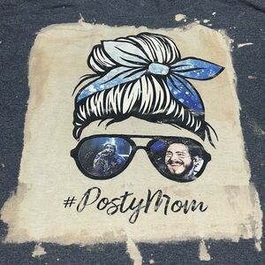 Gildan Heavy Cotton Posty Mom  T-Shirt